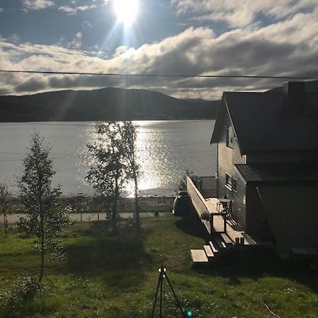 Trivelig Fritidshus Pa Arnes, Senja Straumstad Exteriör bild